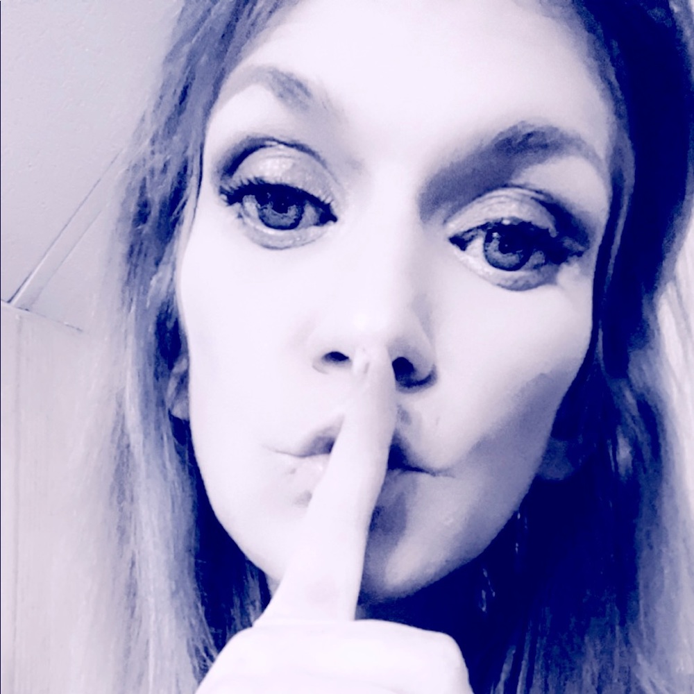 Meet your Posher, BeautyDoesntNeedABeast